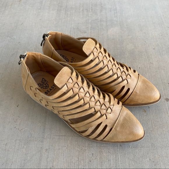 Camel Brown Slit Cut Out Cage Woven Ankle Flats Booties - Picture 5 of 9